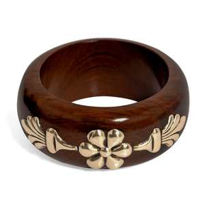 Bracelet artisanal en bois de Sheesham avec incrustation en laiton doré, style bohème chic, large et épais, bracelet manchette empilable. - Product Image 4