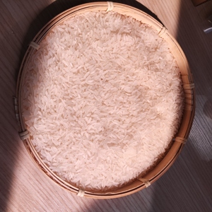 Arroz Jazmín de Grano Largo Nang Hoa de Vietnam, 5% de Grano Partido, Aromático con Perfume Duradero, Cosecha 2026, Exportación a Granel - Product Image 5