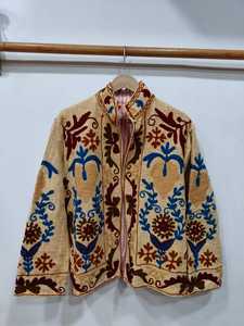 Chaqueta de algodón bordada Suzani del fabricante, ropa exterior étnica colorida, chaqueta étnica de algodón para fiestas, chaqueta bomber Suzani. - Product Image 6