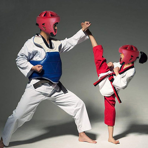 Casque de boxe MMA professionnel en caoutchouc, matériau PU, protège-tête de kick-boxing avec caractéristiques avancées pour les arts martiaux - Product Image 6