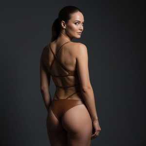 Soutien-gorge à bretelles en cuir véritable |   Ensemble soutien-gorge et culotte en cuir fait main, style audacieux et tendance - Product Image 3