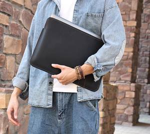 Funda para Portátil de Cuero Genuino con Correa de Transporte, Diseño Protector para Viajes de Negocios y Uso Diario LS-0225, Gran Venta - Product Image 1