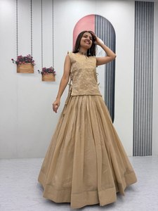 Lehenga Choli Especial para Festivales, el Más Vendido, con Dupatta de Diseñador para Bodas, Festividades y Eventos Culturales, Disponible al Mejor Precio - Product Image 3