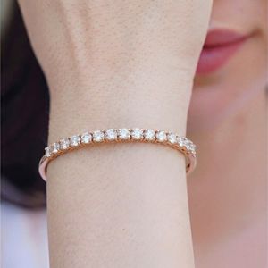 Bracelet chaîne minimaliste en argent pour femme avec diamants de laboratoire, design moderne et élégant, plaqué argent, idéal pour mariage ou soirée - Product Image 3