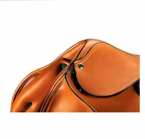 Silla de montar inglesa de asiento profundo para una asistencia segura durante la equitación y el entrenamiento, en oferta por exportador. - Product Image 4