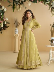 Vestido Anarkali Amarillo Bordado de Manga Larga con Bolero y Cinturón, Traje de Boda Indio Largo Hasta el Suelo - Product Image 1