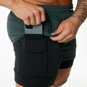 Short d'entraînement tissé doublé pour homme, vert chasseur, 80 % nylon 20 % élasthanne, plus doux et plus lisse, service OEM - Product Image 6
