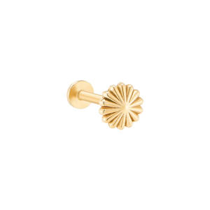Fabricante de Labrets de Oro Sólido de 14K con Diseño de Rayos de Sol |   Fábrica de Joyería Lista para Auditoría |   Pendientes Planos con Rosca Interna de 16G y 18G al por Mayor - Product Image 1