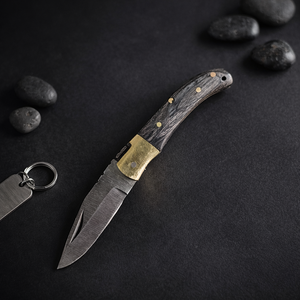 Navaja de bolsillo mini de acero inoxidable hecha a mano con mango de madera plegable de 4 pulgadas, herramienta EDC para exteriores, artículo de regalo, proveedor mayorista - Product Image 1