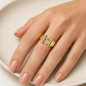 Bague personnalisée lettre S en or massif 10K 14K 18K avec diamant de laboratoire taille ronde couleur DEF clarté VS VVS certifié IGI – Vente en gros - Product Image 5