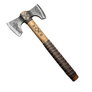 Hacha Vikinga de Doble Hoja Forjada a Mano – Cabeza de Acero al Carbono Grabada a Mano, Mango de Madera de Fresno Sólido con Funda de Cuero, Hacha OEM Personalizada - Product Image 1