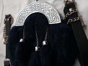 Sporrans de Cuero con Tres Borlas de Piel de Conejo Escocés, Sporrans Celticos para Uso Diario, Sporrans Personalizados Hechos a Mano, Sporrans de Cuero para Kilt Escocés - Product Image 5