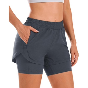 Shorts de course 2 en 1 gris foncé taille haute pour femme, shorts de sport fluides en polyester à séchage rapide avec poche zippée - Product Image 1
