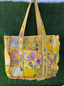 Sac fourre-tout élégant pour femme, fait main, en coton matelassé, avec grande volanture, broderie vintage, couleur unie, à porter à l'épaule, de qualité supérieure - Product Image 3