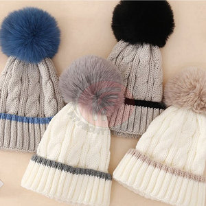 Gorro Unisex Cálido de Lana 100% Tejido a Mano, Grueso, Suave, Transpirable e Impermeable para Exteriores y Clima Frío - Product Image 4