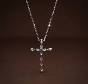 Collar con Colgante Curvo de Plata de Ley 925, Estilo Vintage, con Diamantes Multicolores Certificados por IGI, Baño de Rodio Negro, Corte Pera - Product Image 4