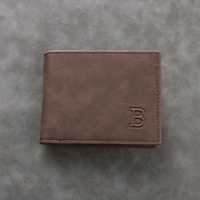 Dompet Kulit Pria Gaya Eropa Premium dengan Perlindungan Anti Maling, Kulit Ultra Halus, Desain Ramping, Tahan Lama untuk Penggunaan Bisnis