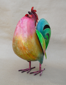 Escultura de Gallo de Metal Moderna Hecha a Mano, Multicolor, de Alta Calidad, con Acabado en Polvo, Ideal para Decoración - Product Image 2