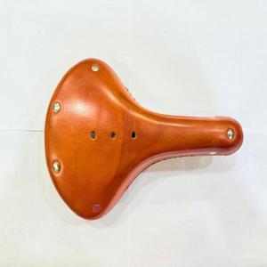 Selle de vélo classique en cuir de qualité supérieure, rivets noirs, double rail en acier, coussin léger et confortable pour adultes unisexes - Vélo de route - Product Image 1