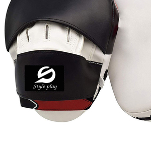 Guantes de Entrenamiento Personalizados de Alta Calidad con Cuero PU para Kick Boxing y MMA a Precio Económico - Product Image 5