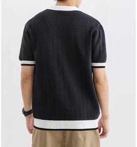 เสื้อโปโลถักแขนสั้นทรงเข้ารูปแฟชั่นผู้ชายสีพื้นระบายอากาศสำหรับฤดูร้อน - Product Image 4