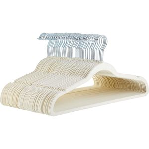 Paquete de 50 Perchas Delgadas de Terciopelo y Tela en Color Marfil/Plateado, Diseño Antideslizante y Resistente para su Armario - Product Image 1