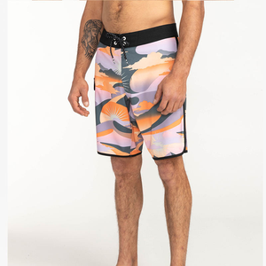 Shorts de jogging sportifs pour hommes, design personnalisé - Best-seller, imprimés par sublimation, confortables, taille élastique, séchage rapide, respirants - Product Image 4
