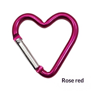 Llavero de Aleación de Aluminio en Forma de Corazón, Color Rojo, Uso Universal - Product Image 3