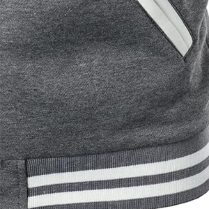 เสื้อแจ็คเก็ตวาร์ซิตี้แบบกำหนดเอง ปักโลโก้ คุณภาพสูง ทำจากผ้าขนสัตว์ แจ็คเก็ตเบสบอล - Product Image 5