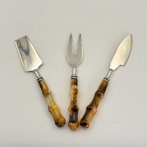 Ensemble de 3 trancheurs à fromage et couteaux à fromage en acier inoxydable avec manche en résine, finition polie miroir, pour table, maison, cuisine et restaurant - Product Image 2