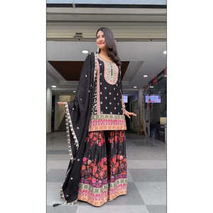 Ensemble de vêtements de fête pour femmes de créateur avec un magnifique haut Plazzo et Dupatta - Product Image 1