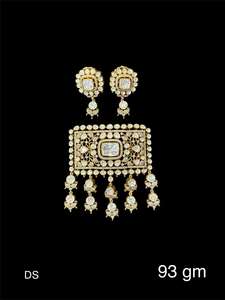 ชุดจี้และต่างหูทองคำ 22k แบบอินเดียโบราณ ดีไซน์ Polki Kundan สำหรับเจ้าสาว งานแต่งงาน มีจำหน่ายในสี ทอง/เงิน/ทองเหลือง - Product Image 3