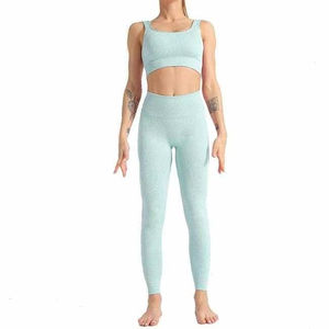 Ensemble de yoga pour femmes de haute qualité, short à taille élastique, utilisation en extérieur, spandex/nylon, respirant, anti-transpiration - Product Image 1