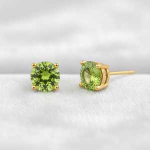 Pendientes de Peridoto Natural en Plata de Ley 925 con Baño de Oro de 14K, Piedra de Nacimiento de Agosto, Color Verde, Joyería Fina para Navidad - Product Image 1