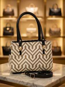 Sac fourre-tout géométrique en jacquard fait main avec bandoulière amovible - Product Image 3