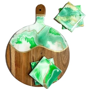 Planche à découper en bois de forme ronde en acacia de couleur verte en résine époxy de la meilleure qualité avec planche à fromage tendance en résine naturelle - Product Image 1