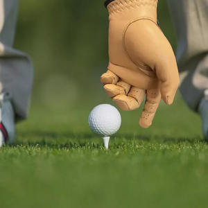 Guantes de Golf de Cuero Genuino Cabretta Hechos a Medida de Alta Calidad, Antideslizantes, Ligeros, Unisex, Dedos Completos, Ajustables, Hechos en Pakistán - Product Image 5