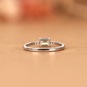 Anillo de Mujer Elegante y Lujoso con Diamante Solitario Lapidado en Oro Sólido de 14K, Certificado IGI, Disponible en Blanco, Amarillo y Rosa - Product Image 2