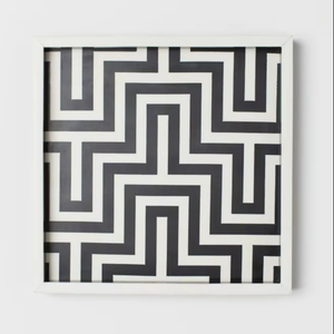 Elegante bandeja con incrustaciones de resina, perfecta para servir con estilo y añadir un toque de sofisticación a cualquier ambiente de comedor o sala de estar. - Product Image 1