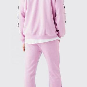 Ensemble survêtement rose à capuche avec imprimé étoiles et logo « Officiel » – Sweat-shirt et pantalon streetwear coupe ample longueur intégrale pour l'automne - Product Image 3