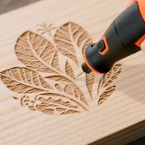 Kit Utensile Rotante Cordless 73 Pezzi DC4V, Mini Utensile Elettrico Portatile con 5 Livelli di Velocità 7000-20000 RPM, Incisore Multiuso Fai-da-Te - Product Image 2