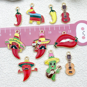 Charm esmaltado de aleación en tono dorado con diseños de sombrero, chile, guitarra, <span class=keywords><strong>cactus</strong></span>, piñata y labios de burro para joyería del Cinco de Mayo - Product Image 3