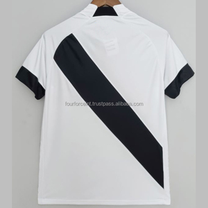 เสื้อฟุตบอลทีมแบบกำหนดเอง พิมพ์โลโก้ฟรี ดีไซน์ล่าสุด แห้งเร็ว ระบายอากาศได้ดี ผลิตจากโพลีเอสเตอร์ 100% พิมพ์ลายแบบซับลิเมชั่นเต็มตัว - Product Image 4