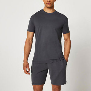 Nouvel ensemble d'été décontracté pour homme : T-shirt ample et short à taille élastique, motif écossais, 2 pièces, respirant, en coton/polyester, fabriqué au Pakistan - Product Image 1