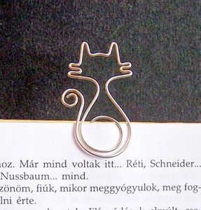 Marcapáginas de Alambre de Cobre Hecho a Mano, Diseño Artístico, Marcador de Páginas de Metal Duradero, Accesorio Premium para Libros, Regalo para Estudiantes, Lectores y Uso en la Oficina - Product Image 5