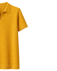 เสื้อโปโลผู้ชายสีเหลืองมัสตาร์ด แขนสั้น ผ้าถักลายริบ ทรงเข้ารูป สไตล์ลำลองสำหรับฤดูร้อน รับผลิตตามแบบ OEM พร้อมสกรีนโลโก้ ขายส่ง - Product Image 2