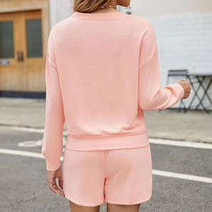 Ensemble de sport deux pièces pour femme : T-shirt et short de fitness pour femme, tenue décontractée pour l'entraînement - Product Image 4