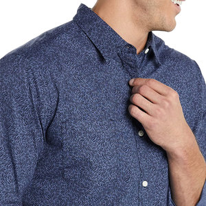 Chemises boutonnées pour un look décontracté chic, idéales pour le bureau, les voyages et le quotidien. - Product Image 6