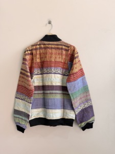 Veste bomber matelassée Kantha vintage faite à la main, veste d'hiver - Product Image 4