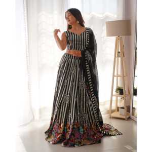 Vestido de noche de diseñador elegante para fiesta, Sari con hilo y secuencia de trabajo - Product Image 5